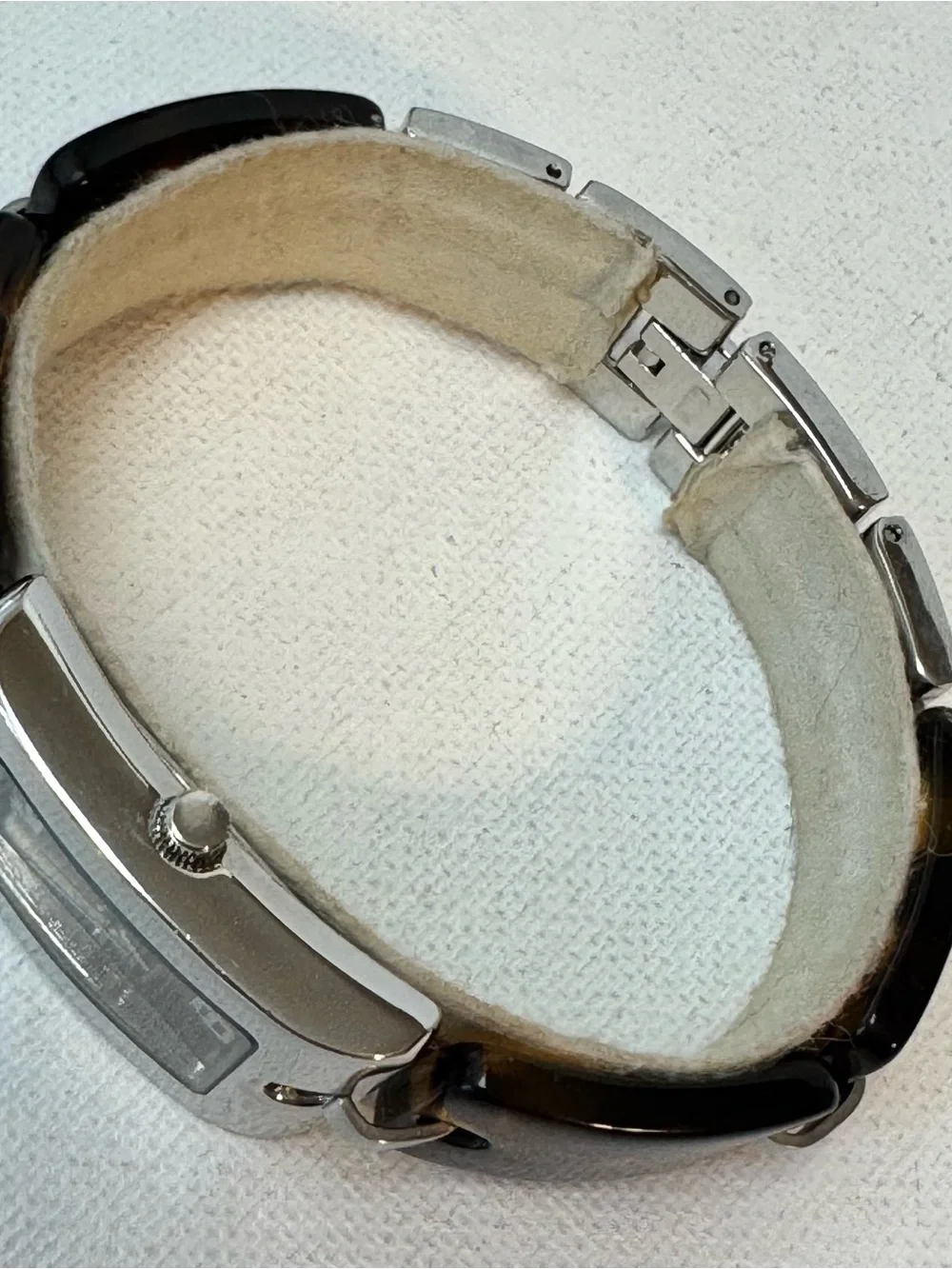 Vintage Merona Women's Polished Silver Acrylic Tortoise Link Bracelet Watch